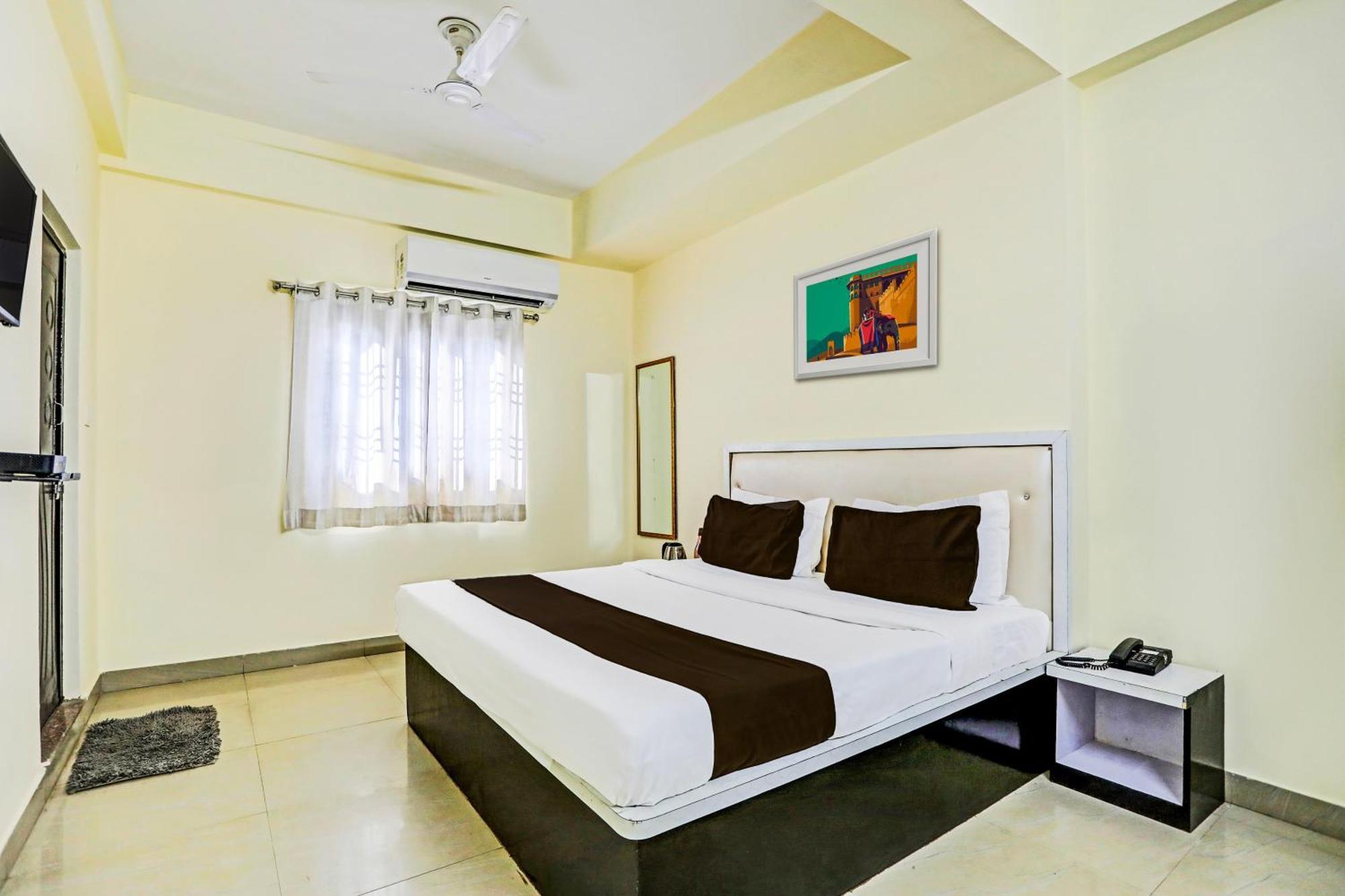Super Hotel O Hyderabad Gate Iit Bhu Kakarmatha Exterior foto